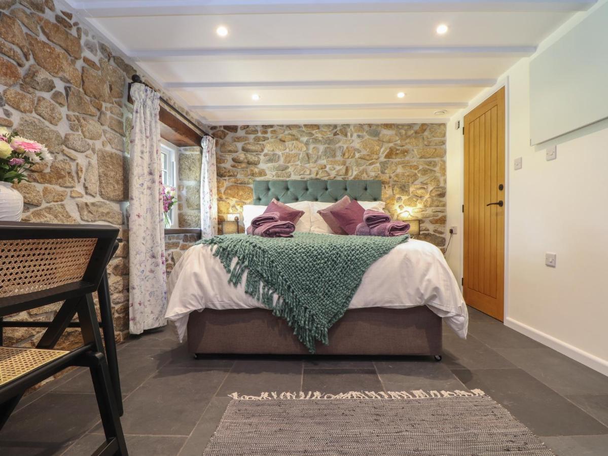 The Hayloft Villa Helston Exterior photo