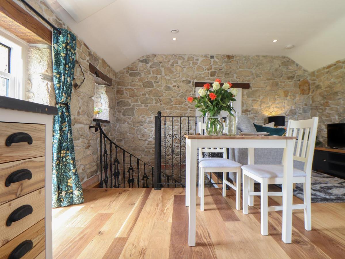 The Hayloft Villa Helston Exterior photo